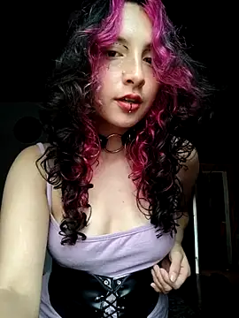 Snapshot of _Laary chatting on September 26, 2025, 8:27 pm Laary online show from September 26, 2025, 8:27 pm