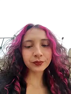 Snapshot of _Laary chatting on September 19, 2025, 9:52 pm Laary online show from September 19, 2025, 9:52 pm