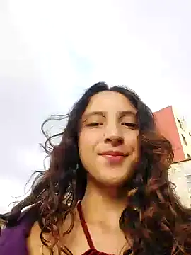 Snapshot of _Laary chatting on February 8, 2025, 9:46 pm Laary online show from February 8, 2025, 9:46 pm