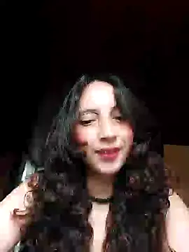 Snapshot of _Laary chatting on December 24, 2024, 9:22 pm Laary online show from December 24, 2024, 9:22 pm