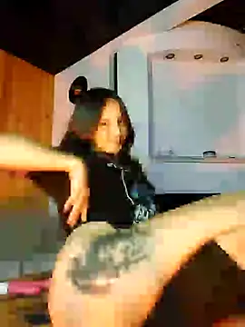 Snapshot of _Laary chatting on January 17, 2025, 8:55 pm Laary online show from January 17, 2025, 8:55 pm