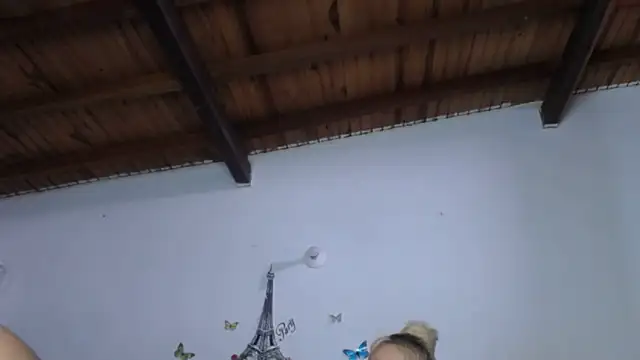 Snapshot of Nicolle_Milf chatting on November 29, 2025, 6:19 pm Nicolle Milf online show from November 29, 2025, 6:19 pm