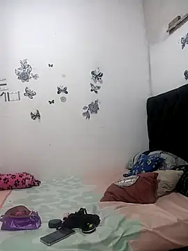 Snapshot of Nicolle_Milf chatting on September 26, 2025, 6:37 pm Nicolle Milf online show from September 26, 2025, 6:37 pm