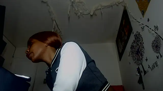 Snapshot of Devill_x chatting on January 15, 2026, 3:43 am Devill x online show from January 15, 2026, 3:43 am