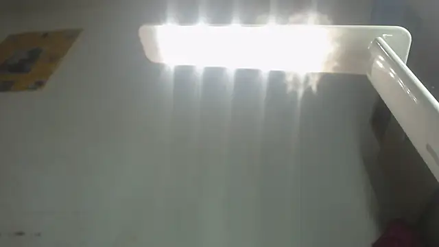 Snapshot of Devill_x chatting on December 17, 2025, 2:05 am Devill x online show from December 17, 2025, 2:05 am