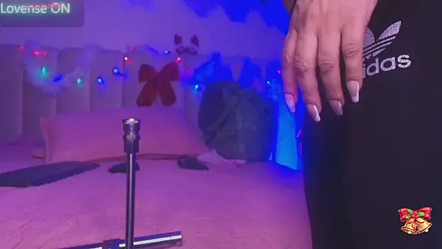 Snapshot of britanyy_ chatting on December 4, 2025, 3:16 am britanyy online show from December 4, 2025, 3:16 am