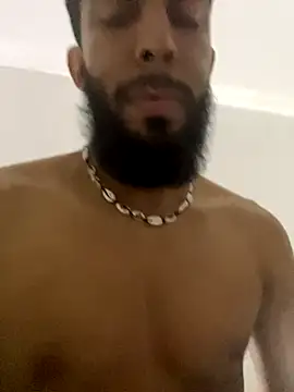 Snapshot of Alessandro__Rossi chatting on December 5, 2025, 8:06 pm Alessandro Rossi online show from December 5, 2025, 8:06 pm