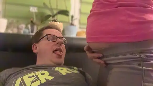 Snapshot of AnnualSunrise chatting on February 10, 2025, 7:49 pm AnnualSunrise online show from February 10, 2025, 7:49 pm