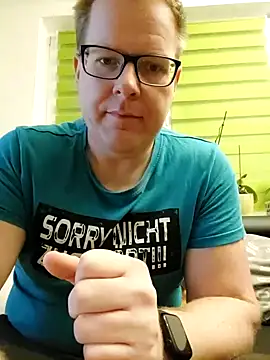 Snapshot of AnnualSunrise chatting on December 10, 2024, 7:32 pm AnnualSunrise online show from December 10, 2024, 7:32 pm