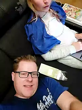 Snapshot of AnnualSunrise chatting on January 12, 2025, 7:21 pm AnnualSunrise online show from January 12, 2025, 7:21 pm