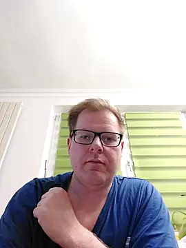 Snapshot of AnnualSunrise chatting on February 9, 2025, 7:52 pm AnnualSunrise online show from February 9, 2025, 7:52 pm