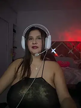 Snapshot of ValleryParker chatting on November 10, 2025, 6:40 am ValleryParker online show from November 10, 2025, 6:40 am