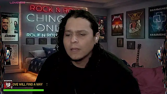 Snapshot of chino_roz chatting on April 11, 2026, 7:45 am chino roz online show from April 11, 2026, 7:45 am