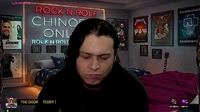 Snapshot of chino_roz chatting on April 22, 2026, 7:04 am chino roz online show from April 22, 2026, 7:04 am