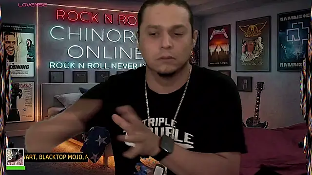 Snapshot of chino_roz chatting on April 8, 2026, 5:25 pm chino roz online show from April 8, 2026, 5:25 pm