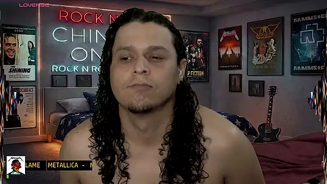 Snapshot of chino_roz chatting on April 9, 2026, 7:58 am chino roz online show from April 9, 2026, 7:58 am