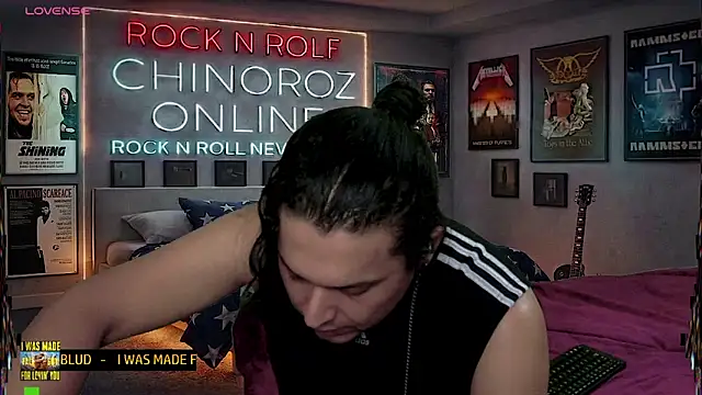 Snapshot of chino_roz chatting on May 2, 2026, 1:11 am chino roz online show from May 2, 2026, 1:11 am