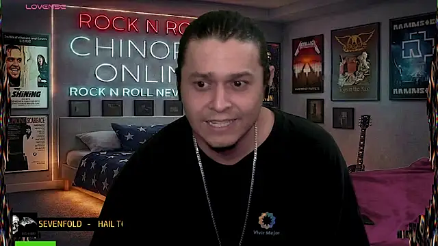 Snapshot of chino_roz chatting on April 30, 2026, 6:15 pm chino roz online show from April 30, 2026, 6:15 pm