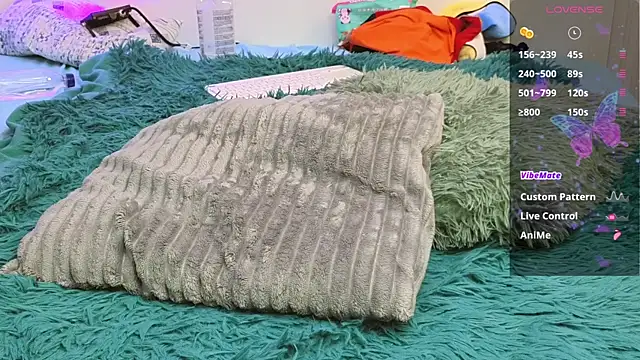 Snapshot of KrisztyAna chatting on December 5, 2024, 7:21 am KrisztyAna online show from December 5, 2024, 7:21 am