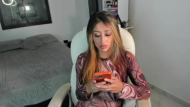 Snapshot of adila_anich chatting on October 29, 2025, 9:47 pm adila anich online show from October 29, 2025, 9:47 pm