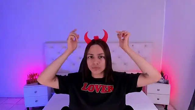 Snapshot of Aron_cruz chatting on October 25, 2025, 1:45 pm Aron cruz online show from October 25, 2025, 1:45 pm