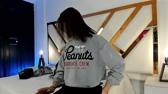 Aron cruz online show from March 18, 2026, 1:02 pm