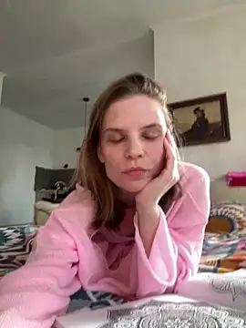 LeyaJohnson online show from February 28, 2026, 2:06 pm