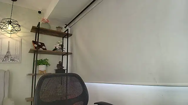 Sassy--Girl online show from March 18, 2026, 6:09 pm