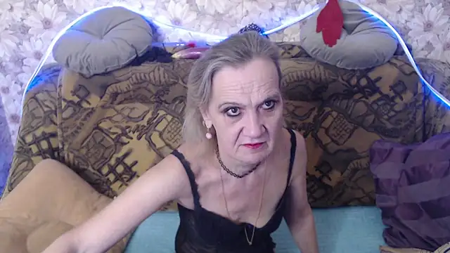 Snapshot of MissBekker chatting on November 23, 2025, 1:15 am MissBekker online show from November 23, 2025, 1:15 am