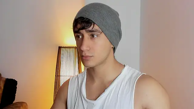 AlexRivera6 online show from November 16, 2025, 3:17 pm