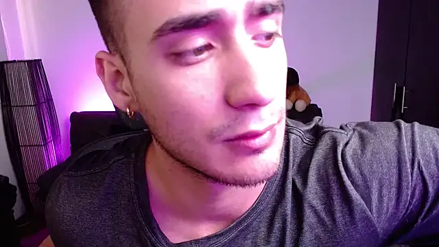 AlexRivera6 online show from January 20, 2025, 10:48 pm