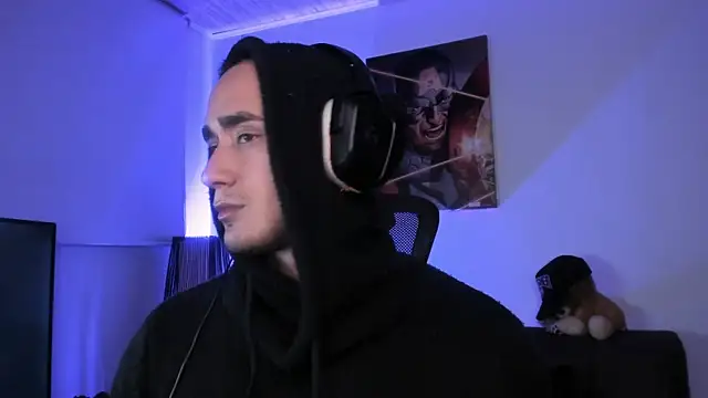 AlexRivera6 online show from December 23, 2024, 12:46 am