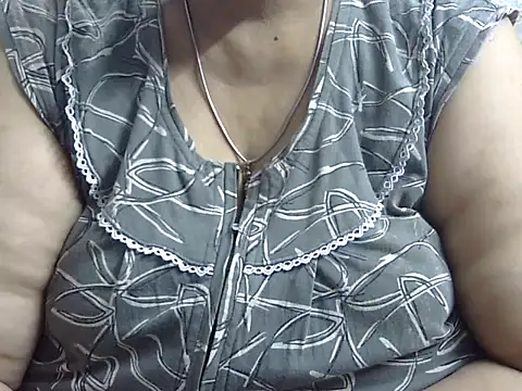 Snapshot of Kavya_XX chatting on May 5, 2026, 7:39 pm Kavya XX online show from May 5, 2026, 7:39 pm
