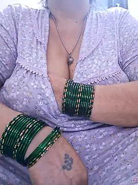 Snapshot of Kavya_XX chatting on May 4, 2026, 1:36 pm Kavya XX online show from May 4, 2026, 1:36 pm