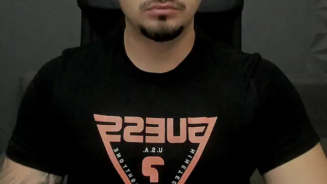 TonyWilcox online show from November 25, 2025, 5:19 am