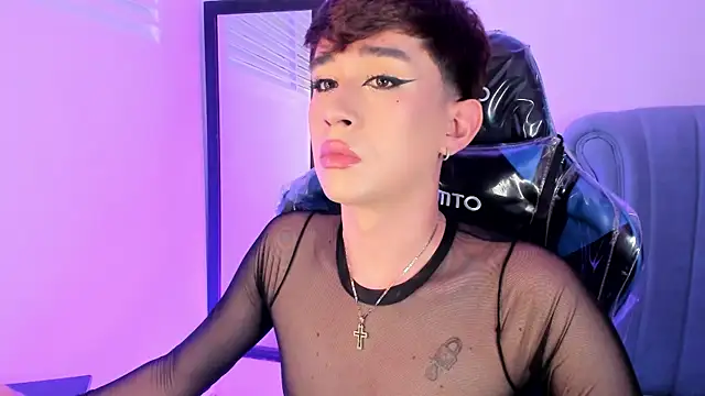 Chris boy  online show from March 15, 2026, 1:51 pm