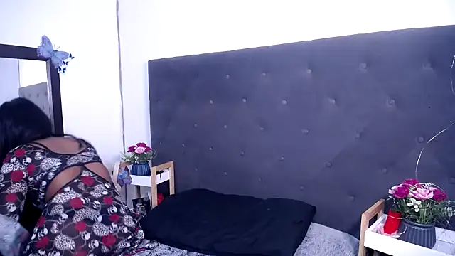 Delilah Blazee online show from February 13, 2026, 5:35 pm