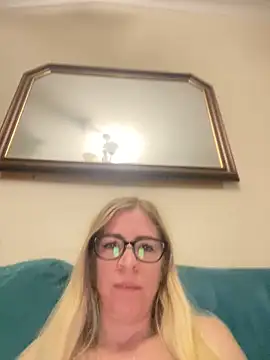 Snapshot of jayjencam chatting on September 24, 2025, 7:53 pm jayjencam online show from September 24, 2025, 7:53 pm