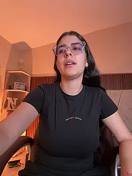  Niah  online show from February 10, 2026, 8:52 pm