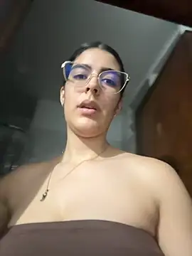  Niah  online show from November 30, 2025, 1:39 am