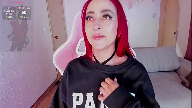 Snapshot of Mia-Bloom chatting on October 2, 2025, 12:36 am Mia-Bloom online show from October 2, 2025, 12:36 am