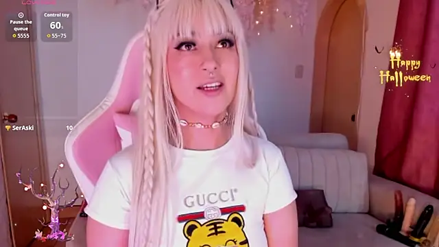 Snapshot of Mia-Bloom chatting on October 15, 2025, 11:24 pm Mia-Bloom online show from October 15, 2025, 11:24 pm