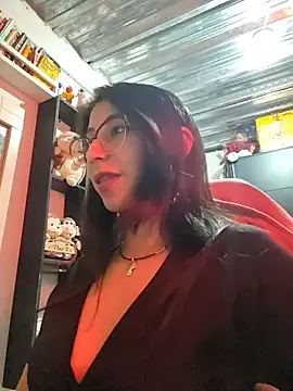 Snapshot of kateeen18 chatting on December 15, 2025, 3:01 am kateeen18 online show from December 15, 2025, 3:01 am