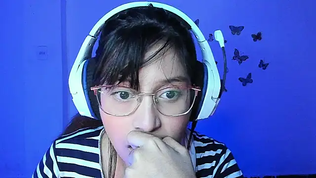 Little Lisy online show from March 7, 2026, 7:37 am