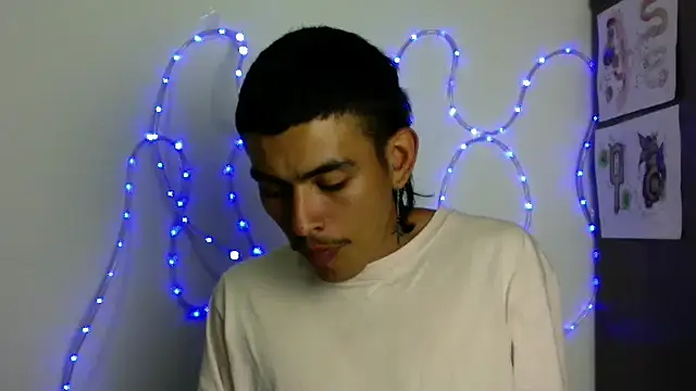 Snapshot of sorry-mom69 chatting on November 28, 2025, 2:01 am sorry-mom69 online show from November 28, 2025, 2:01 am