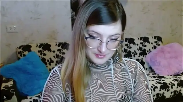 Snapshot of Arielsssplash chatting on October 21, 2025, 6:57 am Arielsssplash online show from October 21, 2025, 6:57 am