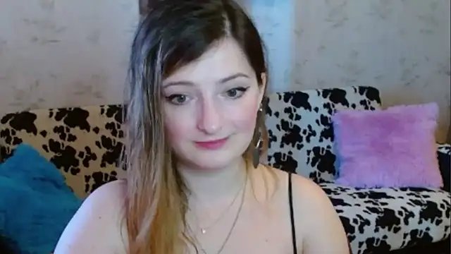 Snapshot of Arielsssplash chatting on September 24, 2025, 7:04 am Arielsssplash online show from September 24, 2025, 7:04 am