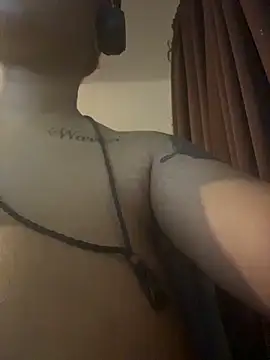 nickytheehawtie online show from March 23, 2026, 1:17 am