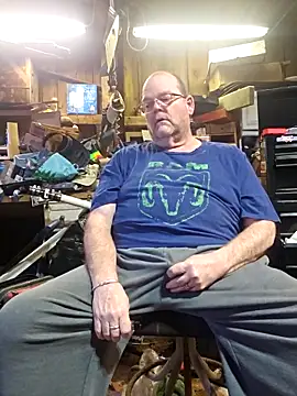 Snapshot of mrwizard4570 chatting on February 12, 2026, 8:08 pm mrwizard4570 online show from February 12, 2026, 8:08 pm