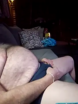 Snapshot of mrwizard4570 chatting on February 25, 2026, 11:43 am mrwizard4570 online show from February 25, 2026, 11:43 am